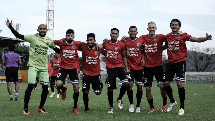 Perburuan Gelar Juara Liga 1 Samai Momen Musim 2004