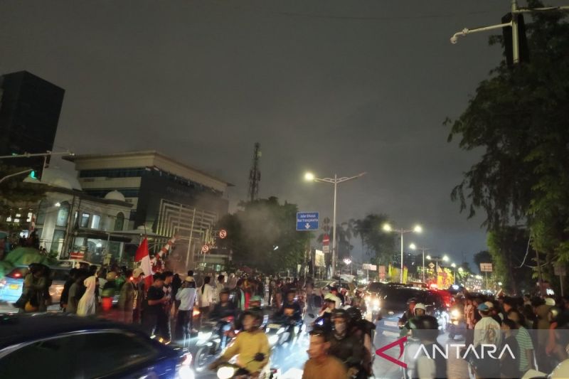 Selain di Gedung DPR, Polda Metro Jaya, Malam Ini Demo Kembali Digelar di Jalan Otista