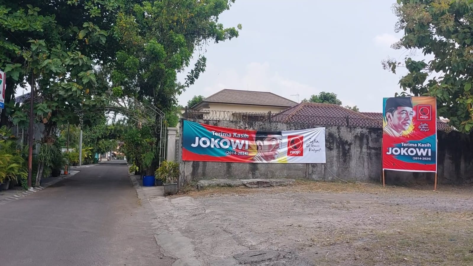Jelang Purnatugas, Suasana Kediaman Jokowi di Solo Tampak Lengang