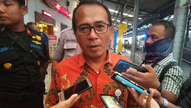 Antisipasi Penyebaran Virus Corona, Penumpang di Stasiun Solo Balapan Cek Suhu Tubuh