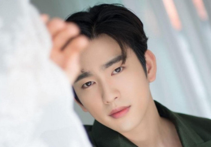 Jinyoung Perankan Karakter Kembar di Film Thriller 'Christmas Carol'