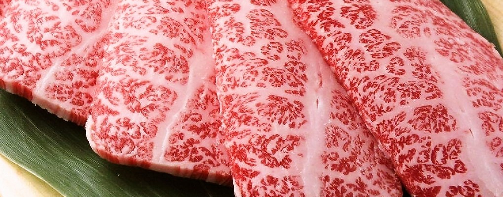 Daging Wagyu memiliki banyak lemak yang tersebar di setiap lapisan dagingnya (Foto: Medium_Zitong Mao)
