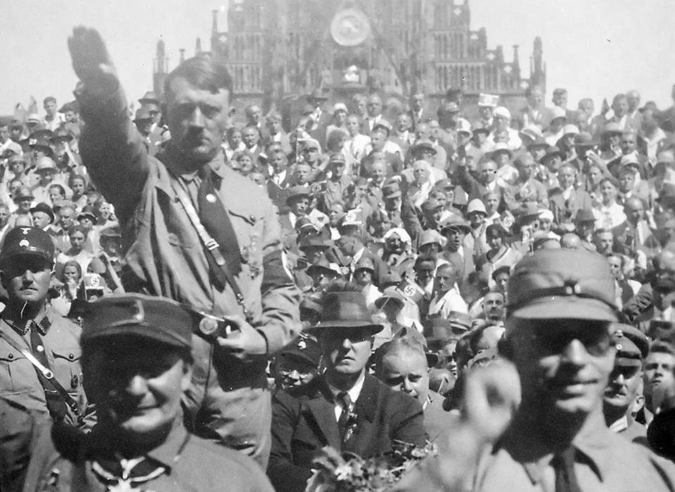 8 November Memperingati Hari Apa? Adolf Hitler lolos dari Percobaan Pembunuhan di Munich