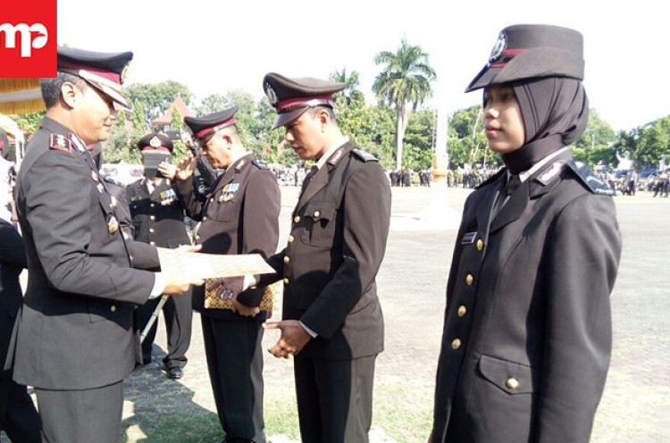 Tiga Anggota Polres Indramayu Dapat Penghargaan