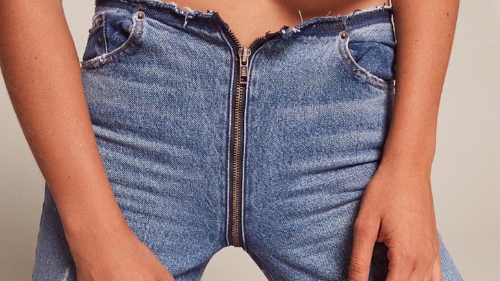 Inovasi Jeans, Ritsleting Bisa Dibuka Sampai ke Pantat