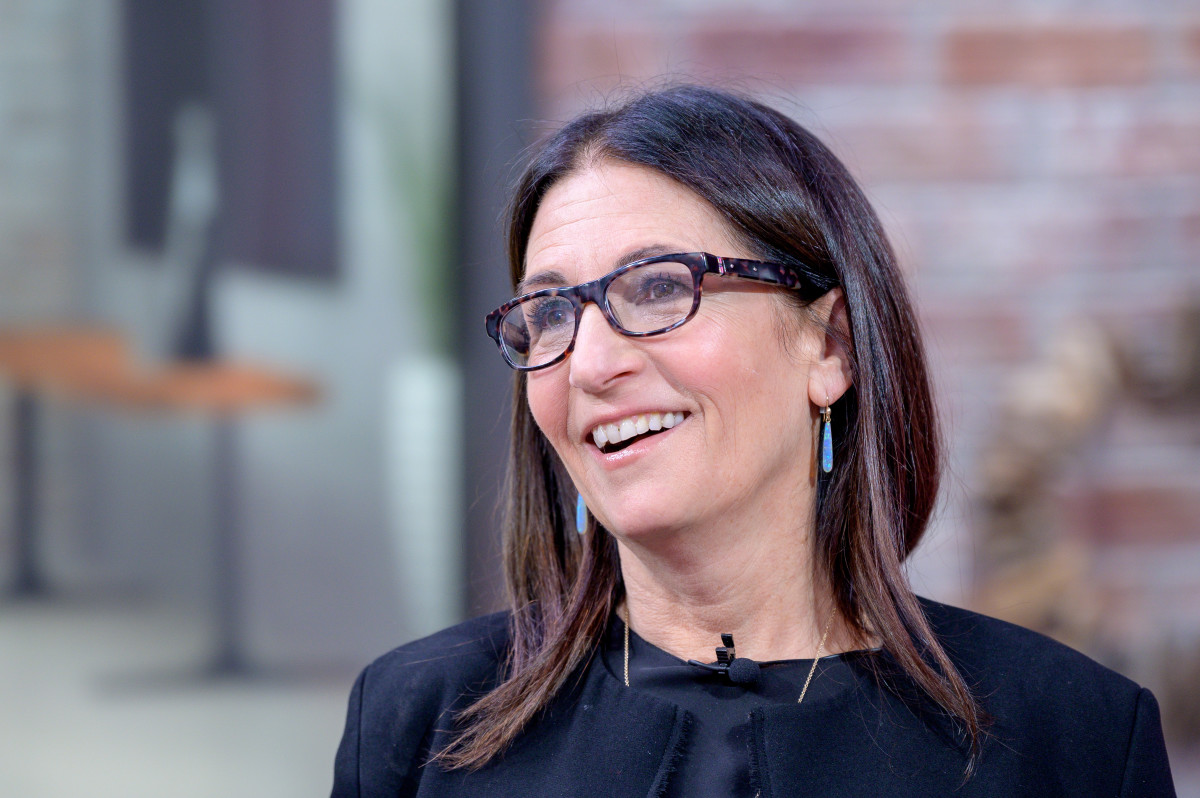 Bobbi Brown berikan tips make-up untik usia 50 tahun ke atas. (Foto fashionista)