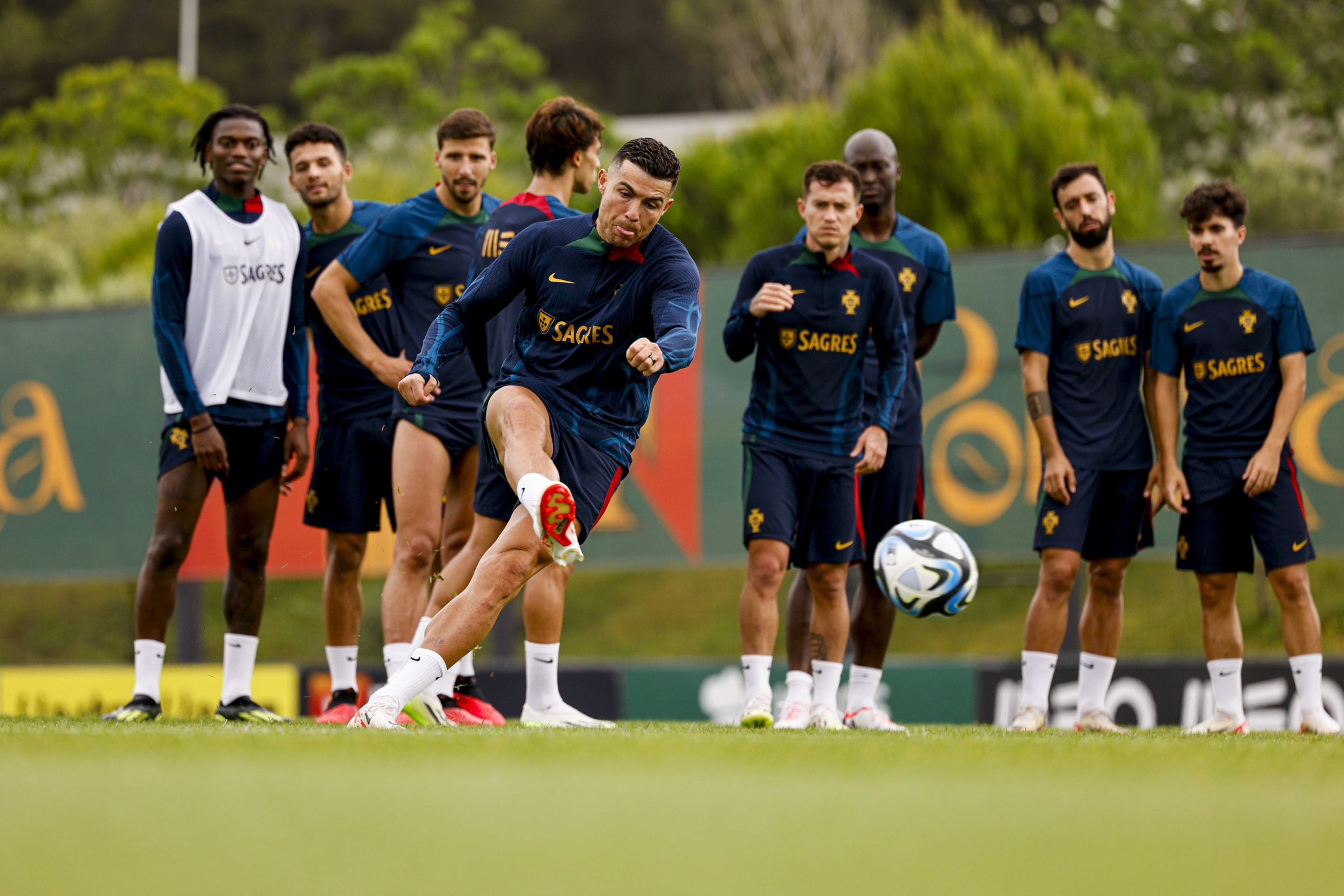 Tidak Ada Nama Cristiano Ronaldo di Daftar 30 Kandidat Pemenang Ballon d'Or 2023