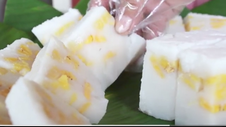 Menikmati Sedapnya Jajanan Amparan Tatak Khas Kalimantan Selatan