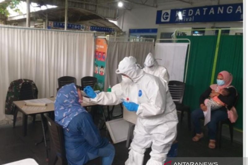 Cegah Omicron, BNPB Perketat Pengawasan Kedatangan PMI di Kota Batam