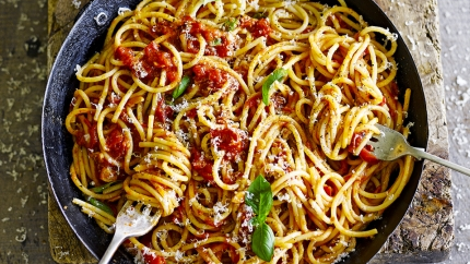 Resep Akhir Pekan: Chicken Milanese with Spaghetti