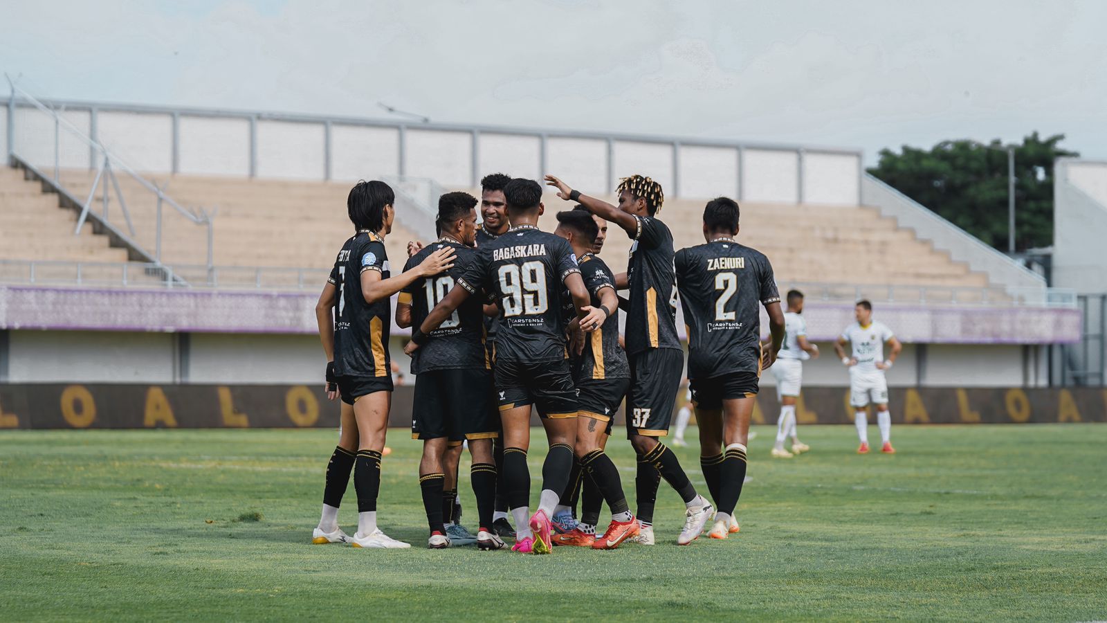 Jan Olde Bersyukur Dewa United FC Raih Tiga Poin Lewat Kemenangan atas Persikabo