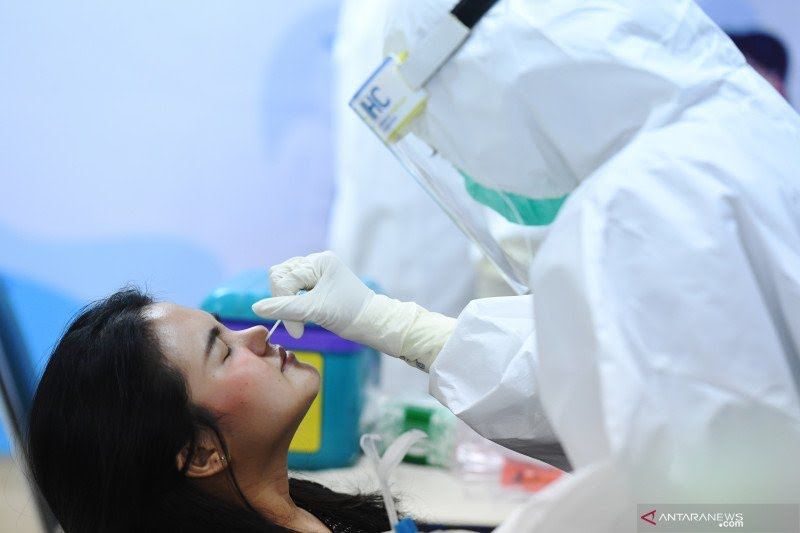 PKS: Jika Tidak Ada Kepentingan Bisnis Tes PCR Bisa di Bawah Rp 100 Ribu