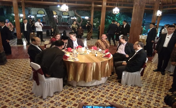 Wapres Tiongkok Wang Qishan saat menghadiri jamuan Wali Kota Solo di Loji Gandrung
