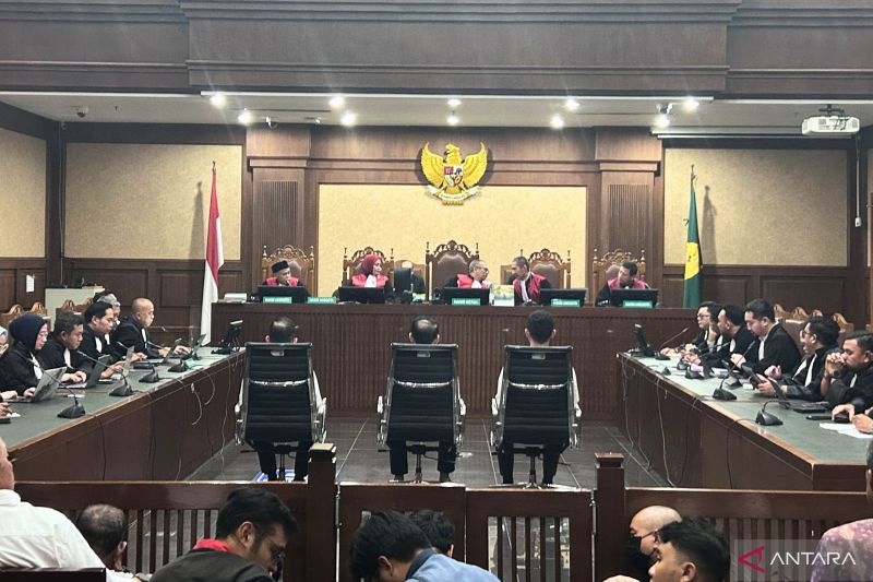 Rugikan Rp 9,42 Triliun, Mantan Pejabat Pertamina Patra Niaga Dihukum 9 dan 10 Tahun Penjara di Kasus Minyak