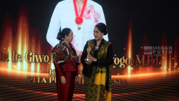 Deretan Tokoh Perempuan Indonesia Raih Penghargaan RA Kartini Award 2025