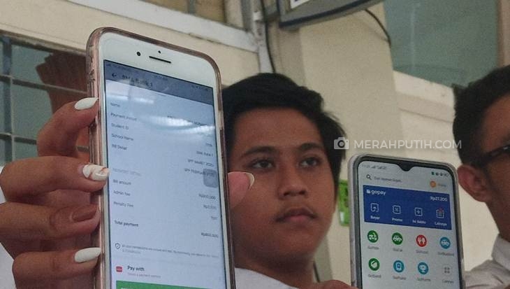 SMA Ini Menjadi Pertama di Solo yang Terapkan Pembayaran SPP Pakai Gopay