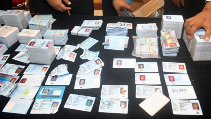 Kemendagri Berencana Laporkan Akun yang Viralkan Jual Beli e-KTP dan KK