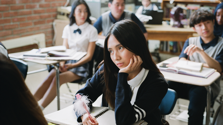 Konsisten Berkarya, NIKI Nostalgia Cinta Pertama Lewat ‘High School in Jakarta’