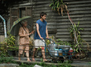 Netflix Akuisisi Film 'How to Make Millions Before Your Grandma Dies'