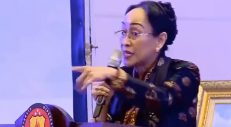 Sukmawati Soekarnoputri