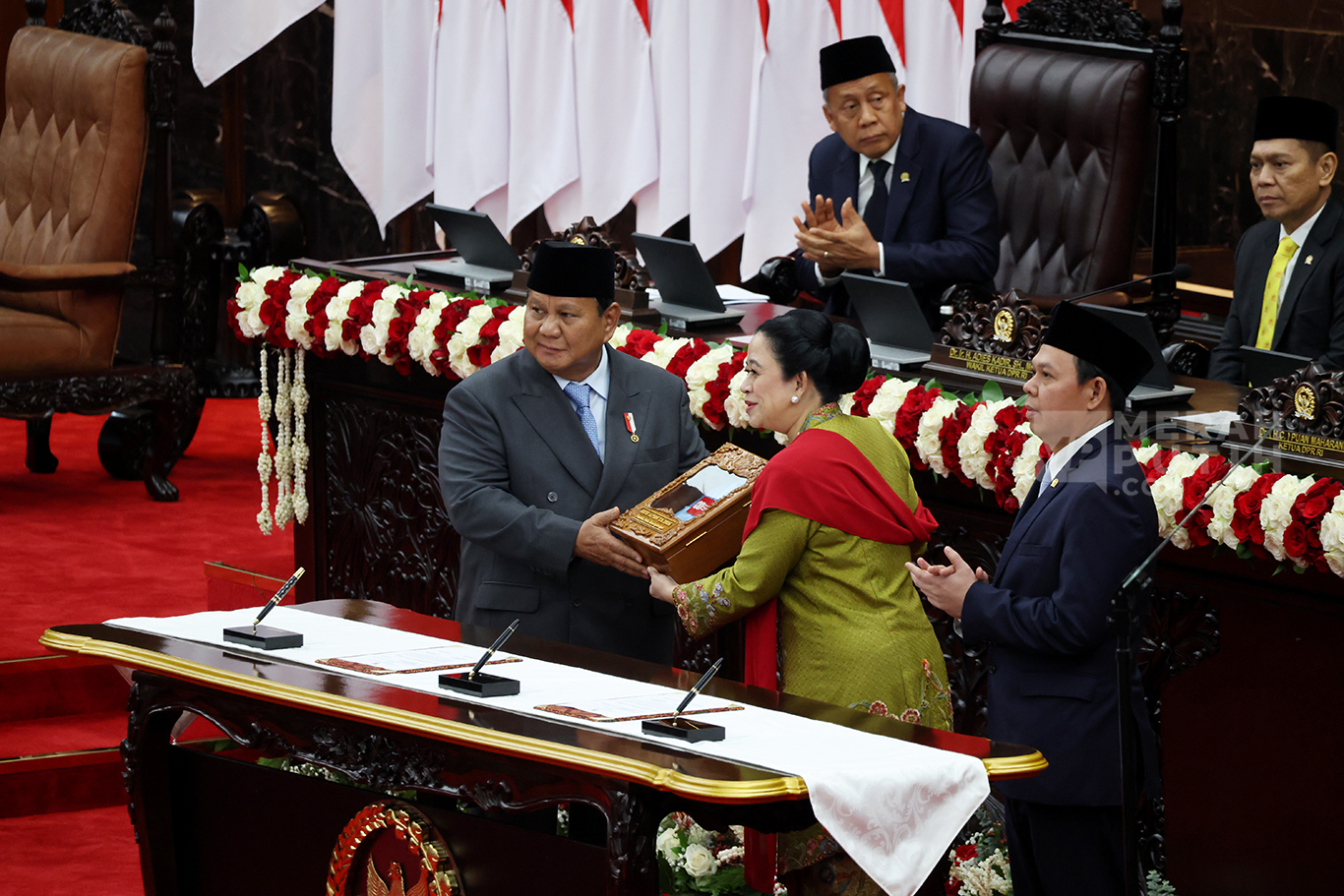 Momen Sidang Paripurna DPR Tentang RUU APBN 2026 dan Nota Keuangan