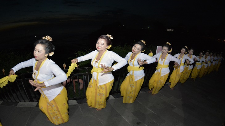 Atraksi budaya untuk wisatawan