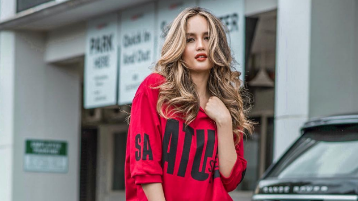 Cinta Laura Dikira Ariana Grande, Kok Bisa?