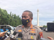 Reaktif COVID-19, Puluhan Massa Pendukung Rizieq Digiring ke RS Wisma Atlet