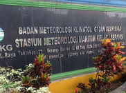BMKG Ingatkan Masyarakat Pesisir Selatan Banten Potensi Tsunami 30 Meter