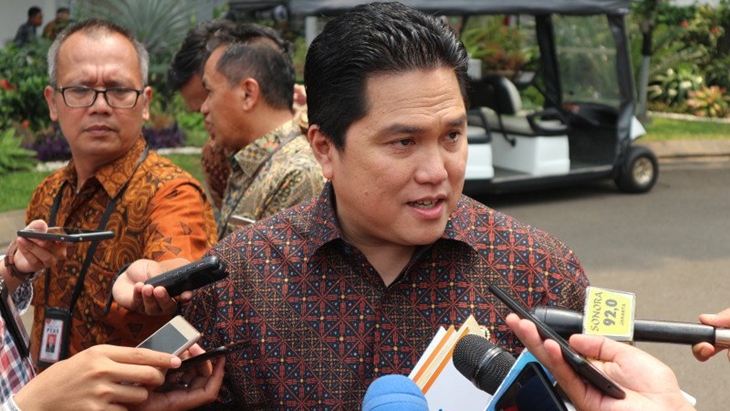 Menteri BUMN Erick Thohir di lingkungan istana kepresidenan Jakarta. ANTARA/Desca Lidya Natalia