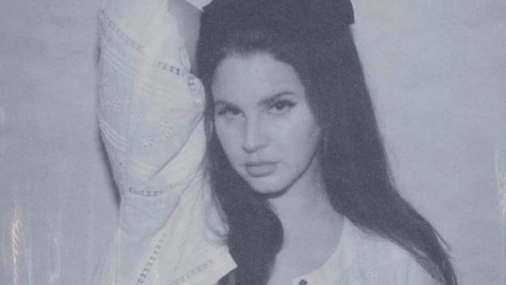Lana Del Rey Tampil Vulgar untuk Sampul Album Terbaru