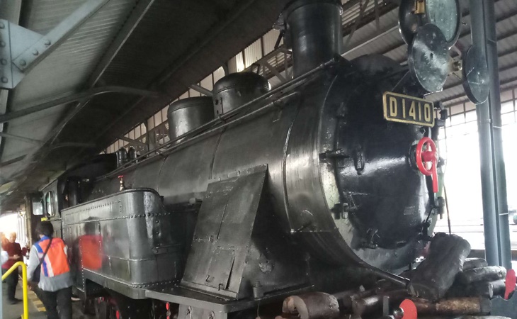 Kereta uap kuno didatangkan dari TMII untuk jadi kereta wisata di Solo