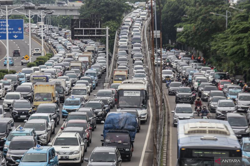 Pemprov DKI Perluas Titik Parkir Mahal Kendaraan Tak Lulus Uji Emisi di 67 Lokasi