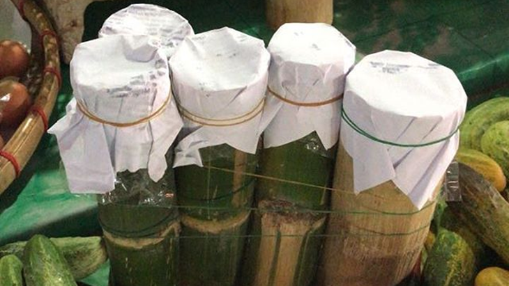 Dadiah dibuat dalam bambu. (Instagram/ chandrapitok)