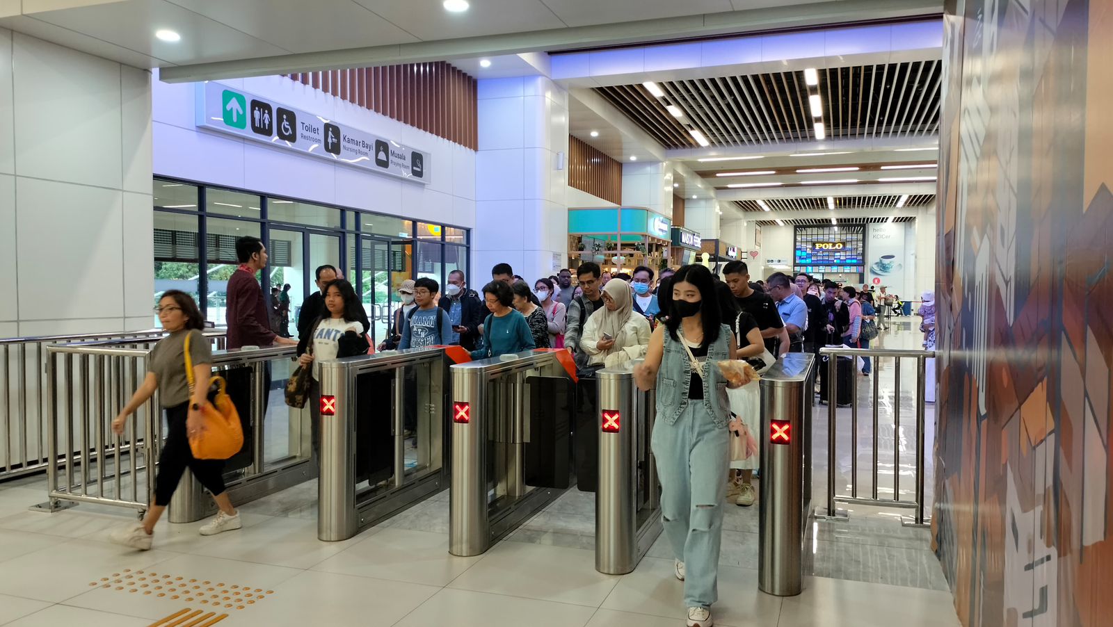 Long Weekend, Penumpang Kereta Cepat Jakarta-Bandung Tembus 105 Ribu
