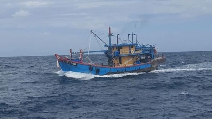 Kapal Pencuri Ikan Berbendera Malaysia Ditangkap di Selat Malaka dan Laut Sulawesi