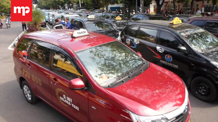 Ratusan Sopir di Kota Solo Tolak Keberadaan Taksi Online