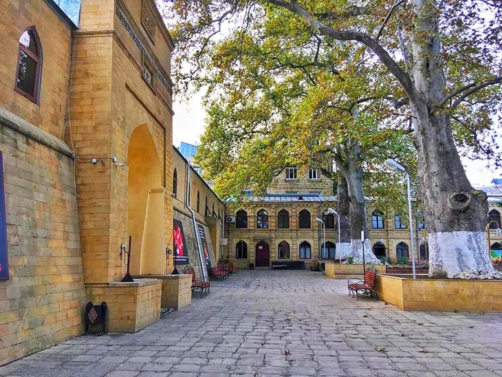 Masjid Juma. (Foto: instagram.com/stranniki_club)