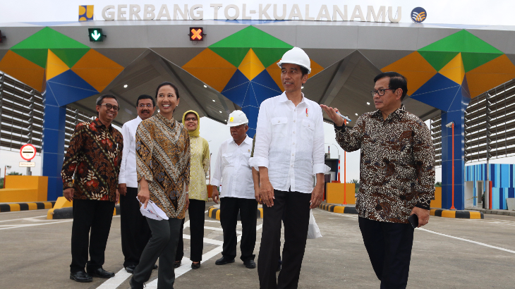 Presiden Jokowi saat peresmian jalan tol
