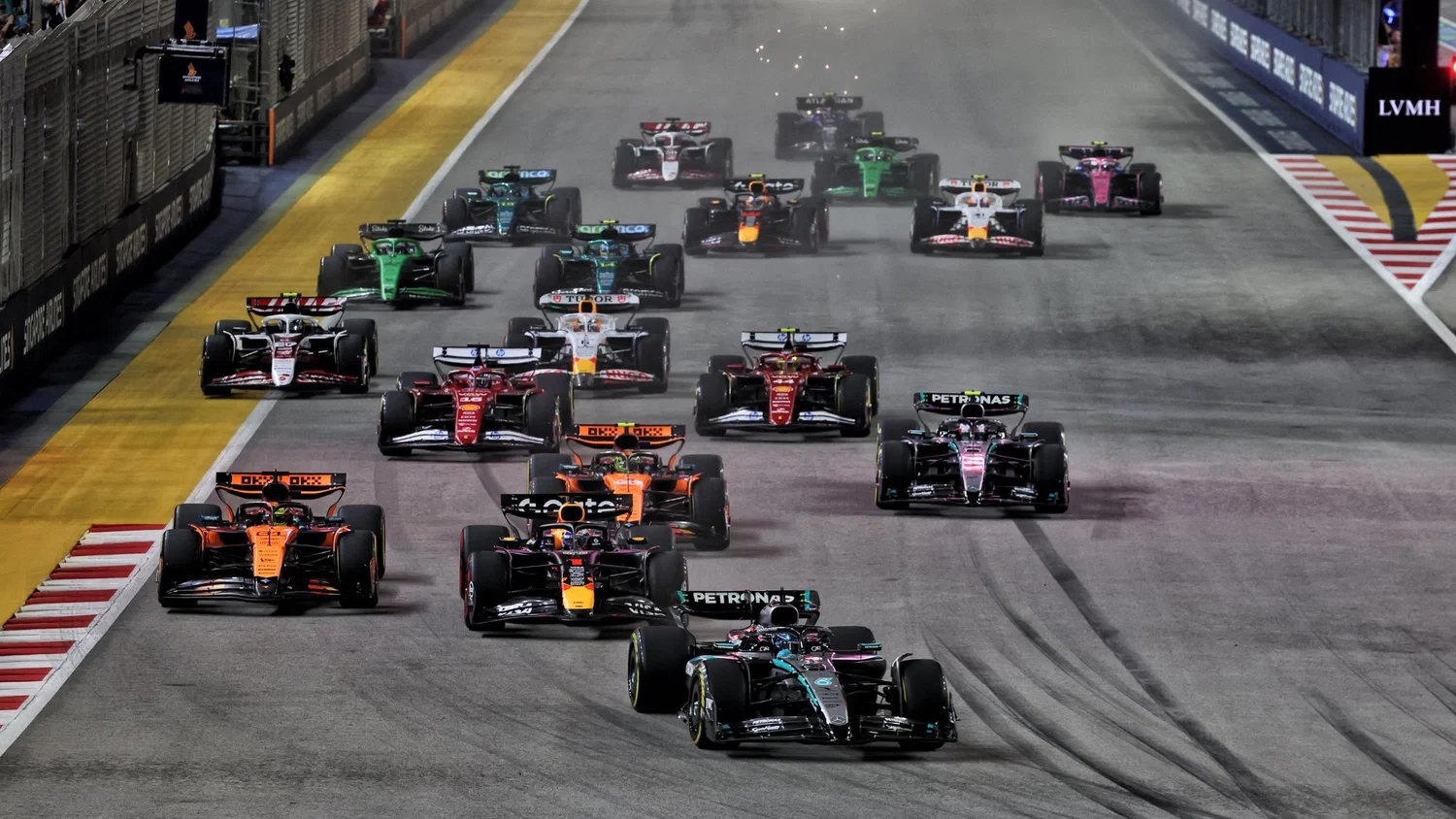 Jadwal F1 Singapura 2026: Antonelli Masih Pimpin Klasemen, Verstappen Datang Bawa Modal Kemenangan