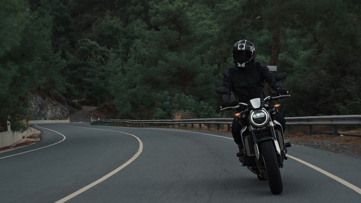 Cek Kondisi Sepeda Motor Sehabis Jalan Jauh