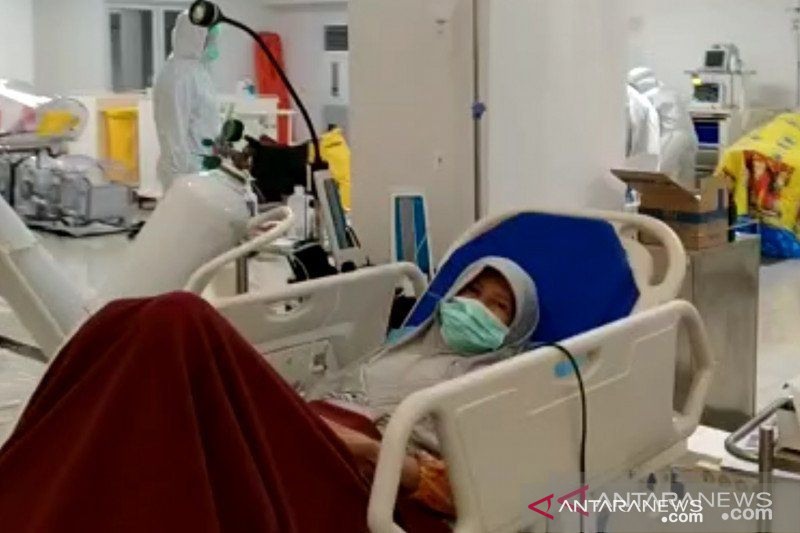 Perawatan pasien. (Foto: Antara)