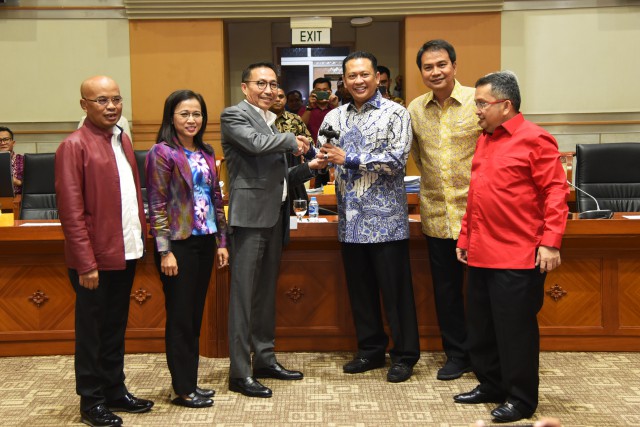 DPR Tiadakan Kunjungan ke Rumah Calon Kapolri