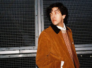 Jelang Kedatangan ke Indonesia, Ricky Monthgomery Lepas Single Cover 'Reptilia'