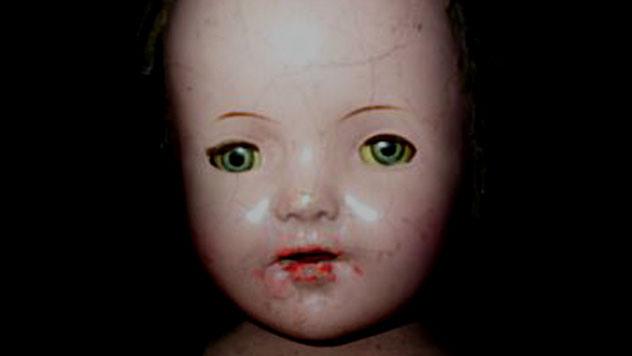 5 Boneka Aneh Berwajah Menakutkan