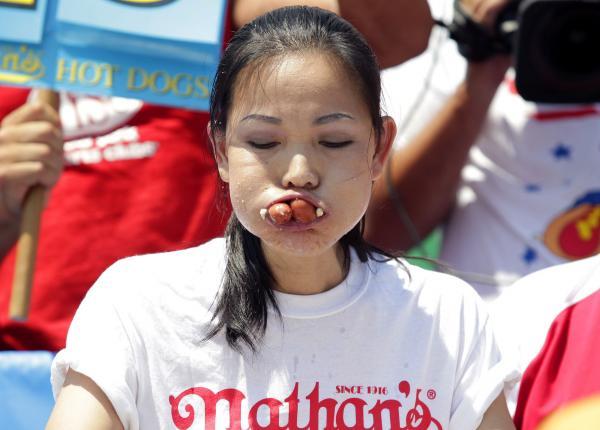 6 Pelahap Terbaik Dalam Lomba Makan Paling Menjijikkan Di Dunia