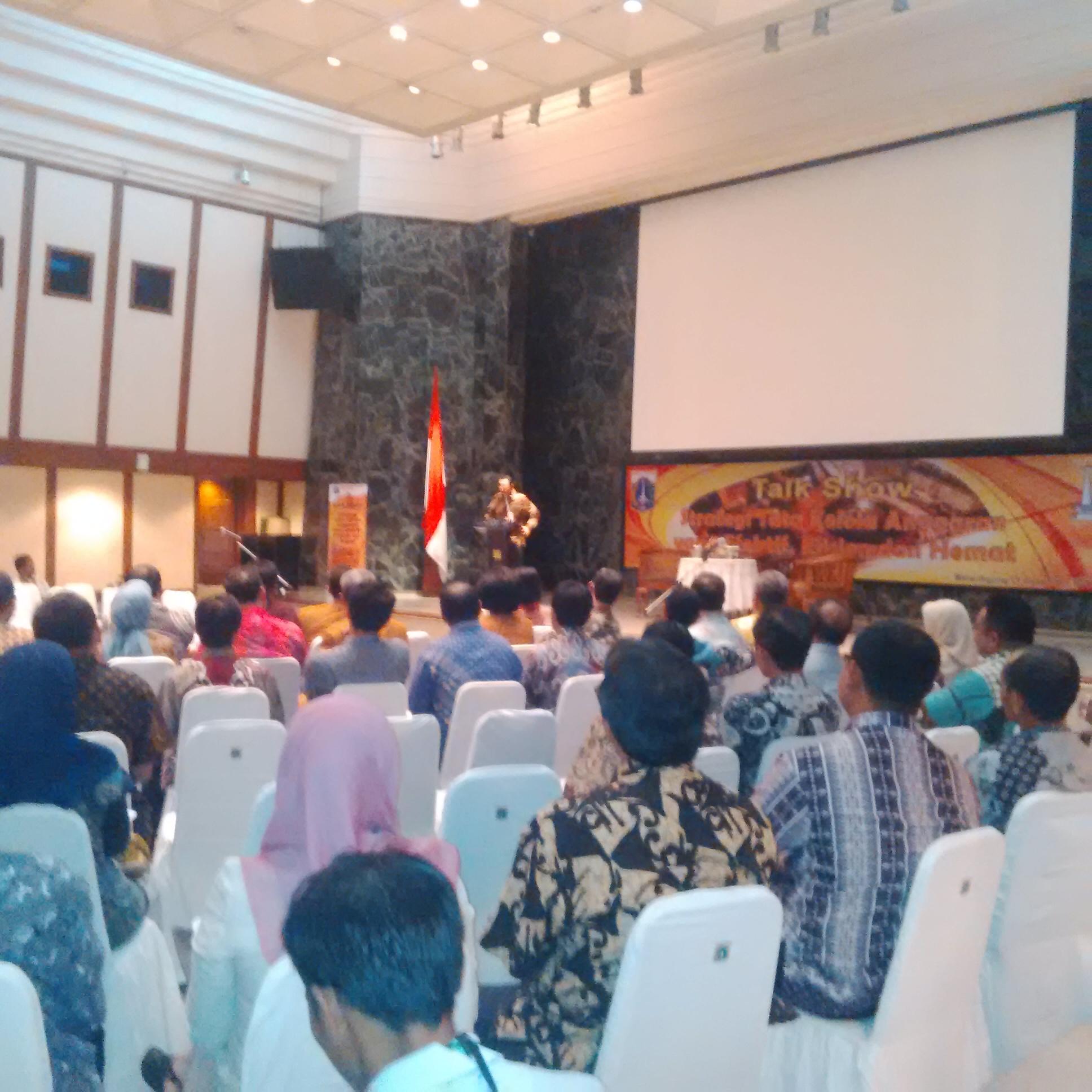 Ahok Janji akan Stafkan Pejabat Hitam DKI