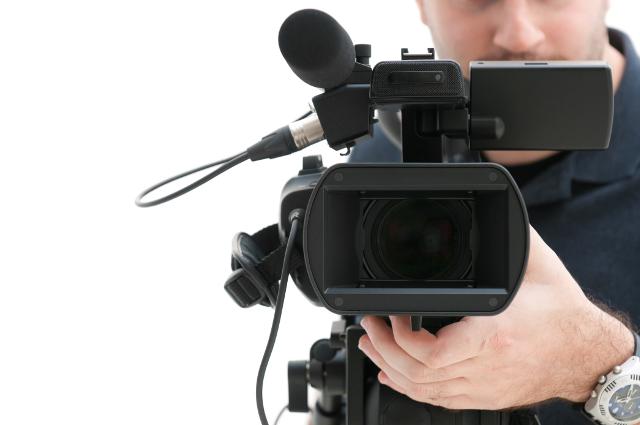 Bintang Film Porno Wajib Pakai Kondom