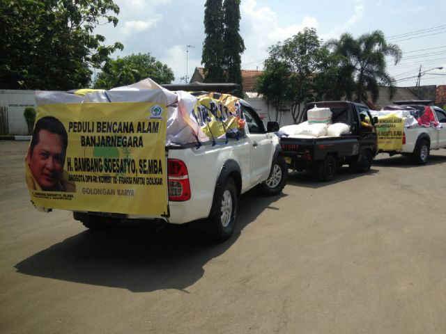 Bamsoet Bantu Korban Banjarnegara 9 Mobil