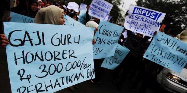 Curhat Guru : Honorer Tanpa Kepastian Status (2)